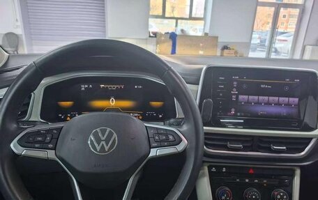 Volkswagen T-Roc I, 2022 год, 1 470 000 рублей, 9 фотография