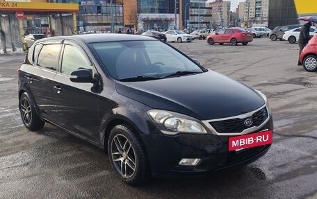KIA cee'd I рестайлинг, 2011 год, 700 000 рублей, 4 фотография