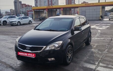 KIA cee'd I рестайлинг, 2011 год, 700 000 рублей, 2 фотография