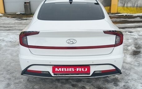 Hyundai Sonata VIII, 2022 год, 2 170 000 рублей, 4 фотография
