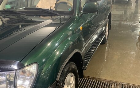 Toyota Land Cruiser 100 рестайлинг 2, 2004 год, 2 190 000 рублей, 5 фотография