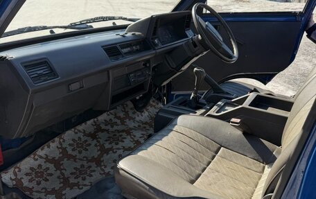 Nissan Vanette II, 1989 год, 800 000 рублей, 12 фотография