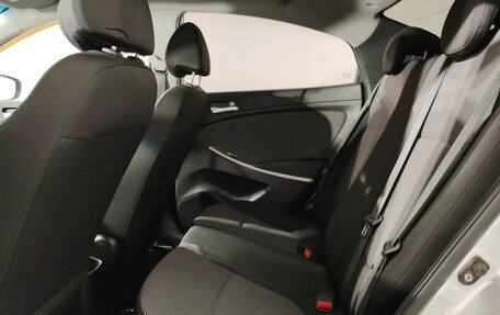 Hyundai Solaris II рестайлинг, 2011 год, 581 000 рублей, 12 фотография