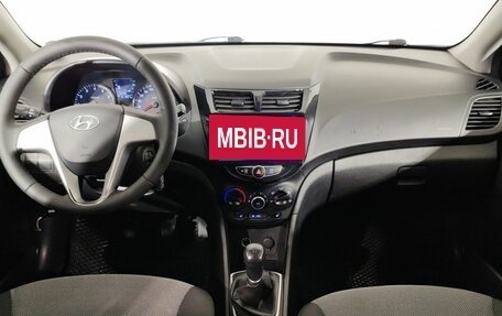 Hyundai Solaris II рестайлинг, 2011 год, 581 000 рублей, 8 фотография