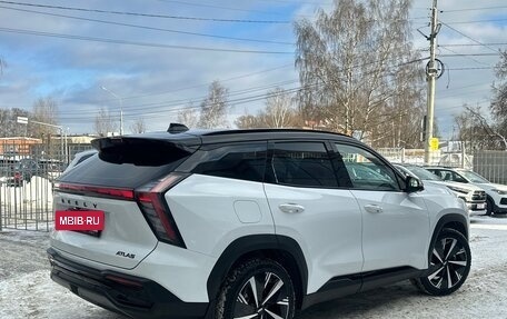 Geely Atlas, 2023 год, 2 950 000 рублей, 4 фотография