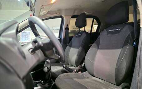 Renault Logan II, 2019 год, 1 050 000 рублей, 9 фотография