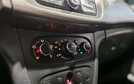 Renault Logan II, 2019 год, 1 050 000 рублей, 16 фотография