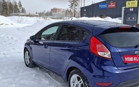 Ford Fiesta, 2015 год, 900 000 рублей, 4 фотография
