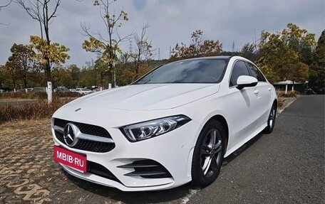 Mercedes-Benz A-Класс, 2022 год, 2 150 000 рублей, 4 фотография