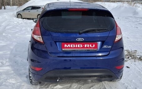 Ford Fiesta, 2015 год, 900 000 рублей, 3 фотография