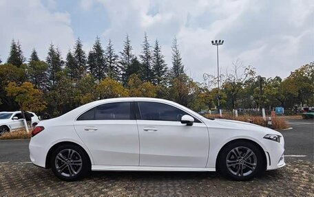 Mercedes-Benz A-Класс, 2022 год, 2 150 000 рублей, 10 фотография