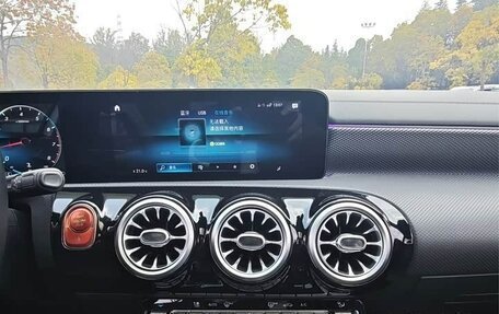 Mercedes-Benz A-Класс, 2022 год, 2 150 000 рублей, 15 фотография