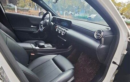 Mercedes-Benz A-Класс, 2022 год, 2 150 000 рублей, 16 фотография