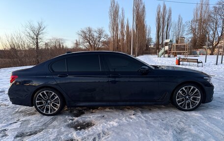 BMW 7 серия, 2017 год, 3 400 000 рублей, 9 фотография