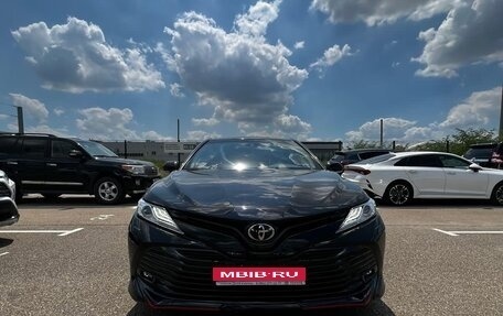 Toyota Camry, 2020 год, 2 450 000 рублей, 1 фотография