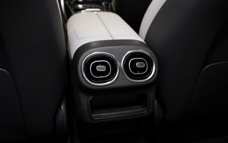 Mercedes-Benz GLC, 2025 год, 8 200 000 рублей, 15 фотография