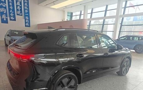 Volkswagen Tiguan, 2024 год, 4 290 000 рублей, 3 фотография