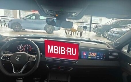 Volkswagen Tiguan, 2024 год, 4 290 000 рублей, 4 фотография