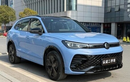 Volkswagen Tiguan, 2024 год, 4 290 000 рублей, 3 фотография