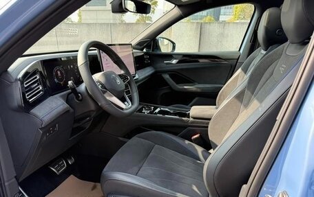 Volkswagen Tiguan, 2024 год, 4 290 000 рублей, 6 фотография