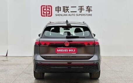 Volkswagen Tiguan, 2024 год, 4 290 000 рублей, 4 фотография