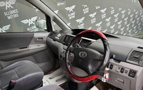 Toyota Voxy II, 2002 год, 899 000 рублей, 10 фотография
