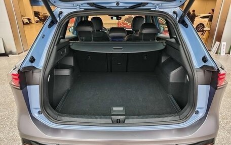 Volkswagen Tiguan, 2024 год, 4 290 000 рублей, 10 фотография