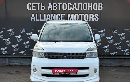 Toyota Voxy II, 2002 год, 899 000 рублей, 2 фотография