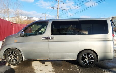 Nissan Elgrand III, 2003 год, 900 000 рублей, 8 фотография