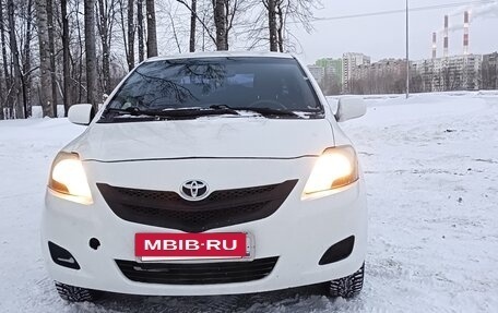 Toyota Yaris III рестайлинг, 2006 год, 620 000 рублей, 11 фотография