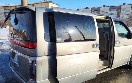 Nissan Elgrand III, 2003 год, 900 000 рублей, 11 фотография