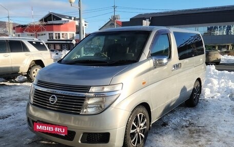 Nissan Elgrand III, 2003 год, 900 000 рублей, 10 фотография