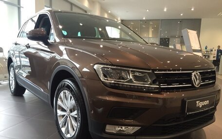 Volkswagen Tiguan II, 2017 год, 3 000 000 рублей, 2 фотография