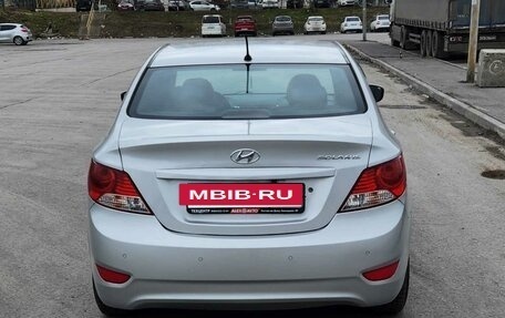 Hyundai Solaris II рестайлинг, 2012 год, 670 000 рублей, 2 фотография