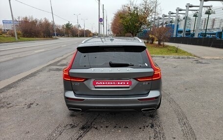 Volvo V60 Cross Country II, 2020 год, 5 000 000 рублей, 4 фотография