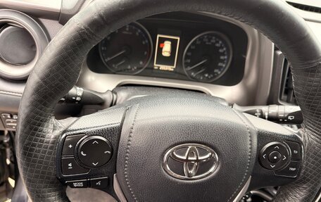 Toyota RAV4, 2018 год, 1 670 000 рублей, 5 фотография