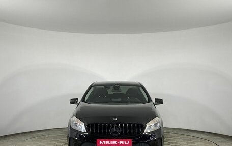 Mercedes-Benz A-Класс, 2017 год, 1 140 000 рублей, 3 фотография