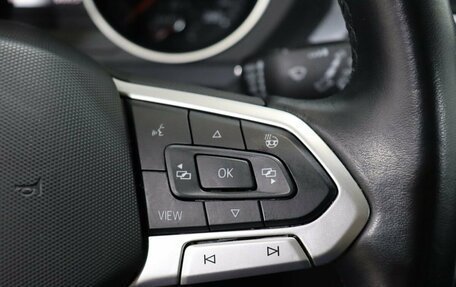 Volkswagen Tiguan II, 2021 год, 3 240 000 рублей, 16 фотография