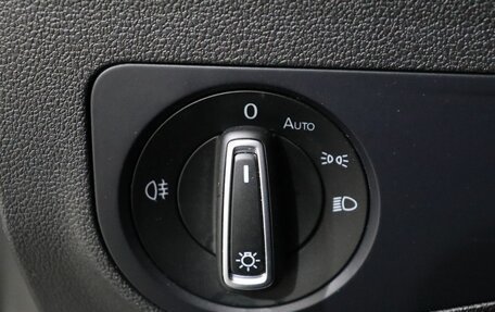 Volkswagen Tiguan II, 2021 год, 3 240 000 рублей, 12 фотография