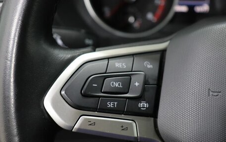 Volkswagen Tiguan II, 2021 год, 3 240 000 рублей, 15 фотография