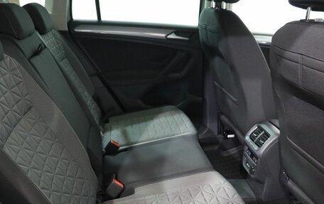 Volkswagen Tiguan II, 2021 год, 3 240 000 рублей, 21 фотография