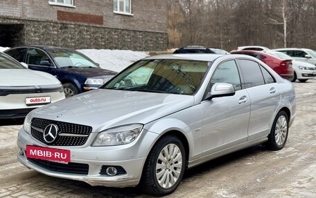 Mercedes-Benz C-Класс, 2008 год, 899 000 рублей, 2 фотография