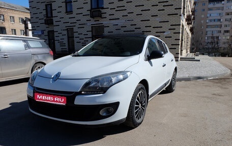 Renault Megane III, 2013 год, 780 000 рублей, 1 фотография