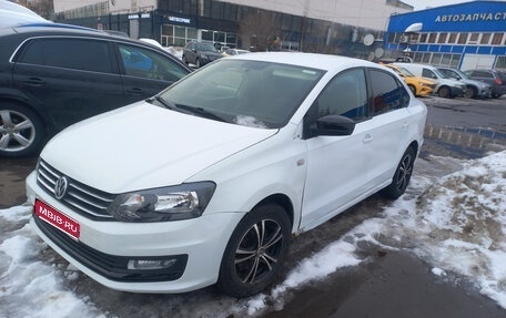 Volkswagen Polo VI (EU Market), 2018 год, 395 000 рублей, 1 фотография