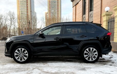 Toyota RAV4, 2022 год, 4 790 000 рублей, 7 фотография