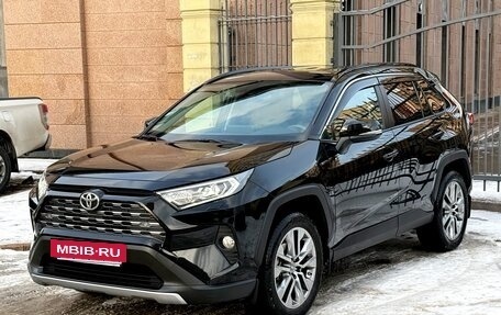 Toyota RAV4, 2022 год, 4 790 000 рублей, 3 фотография