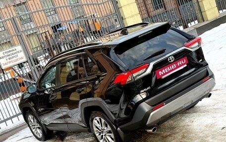Toyota RAV4, 2022 год, 4 790 000 рублей, 9 фотография