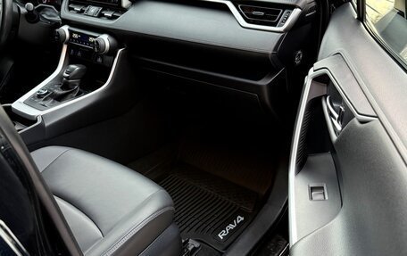 Toyota RAV4, 2022 год, 4 790 000 рублей, 27 фотография