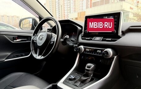 Toyota RAV4, 2022 год, 4 790 000 рублей, 28 фотография