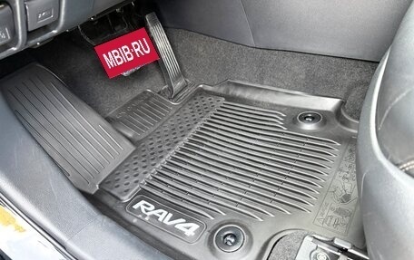 Toyota RAV4, 2022 год, 4 790 000 рублей, 20 фотография